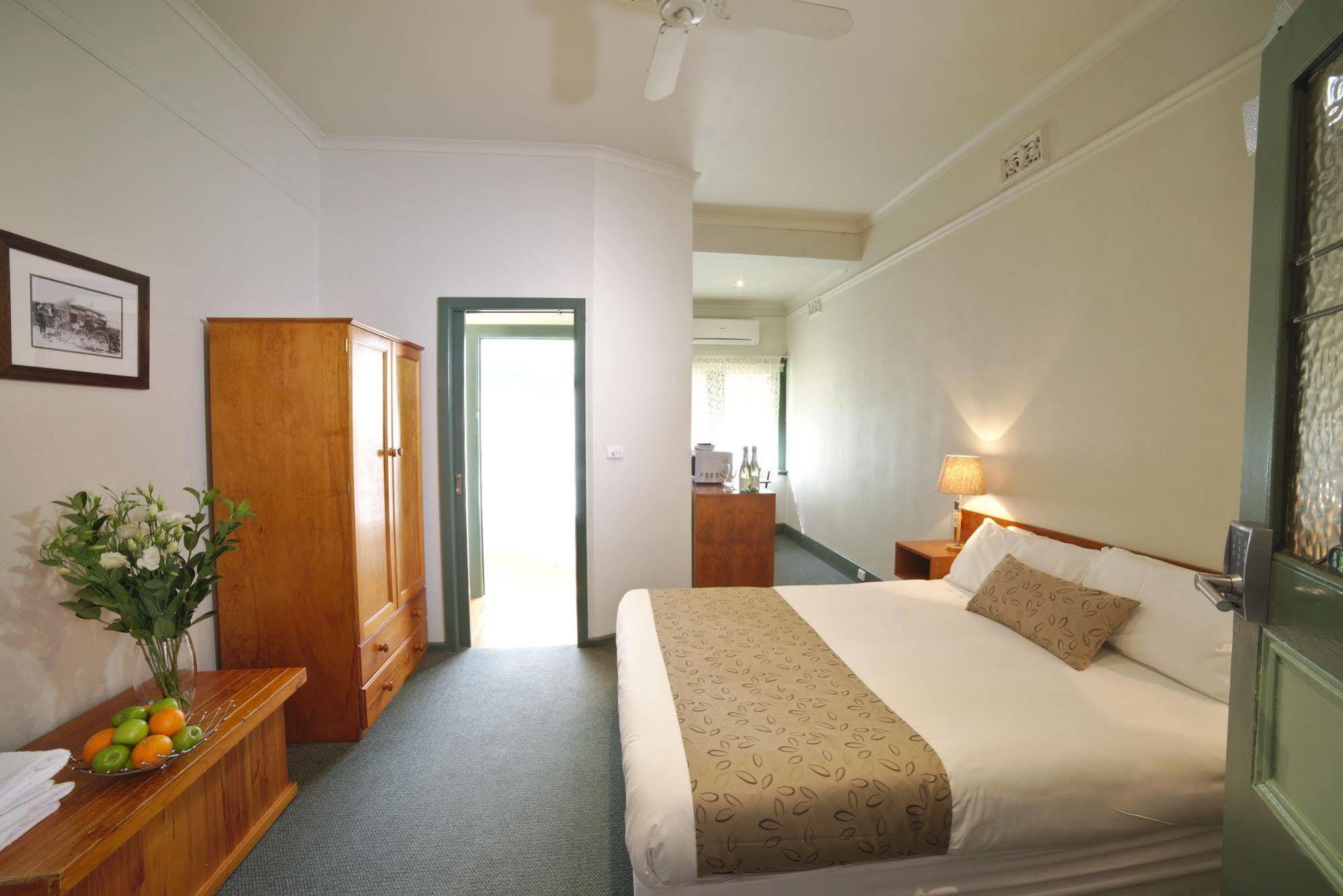 Ballarat Station Apartments ภายนอก รูปภาพ